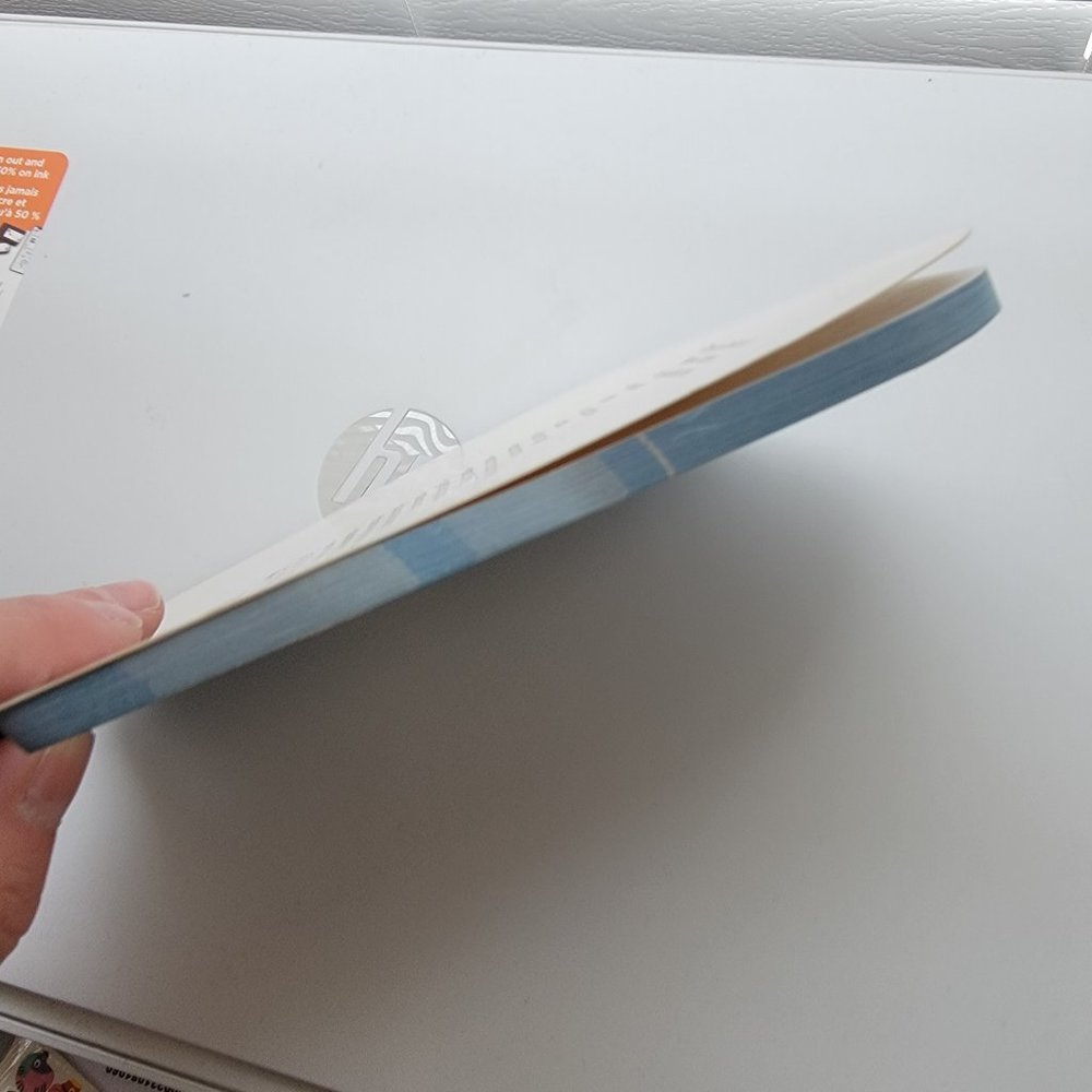 Shark Notepad - Picture 2 of 3